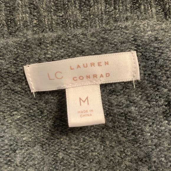 Lauren Conrad Women’s Sweater Penguin Sequins Fuzzy M Tunic Gray Whimsical - Picture 4 of 6